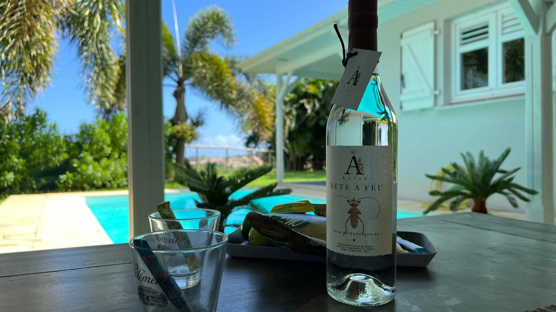 East Keys - East Villa Muscadeの連絡先